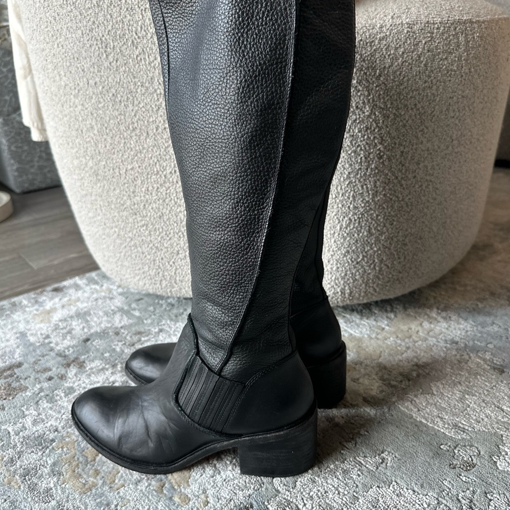 Donald J. Pliner Envy Riding Boot - Picture 4 of 8